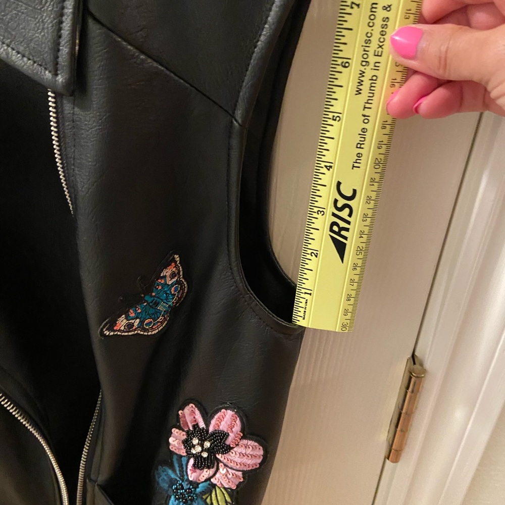 Faux leather vest - Picture 15 of 15